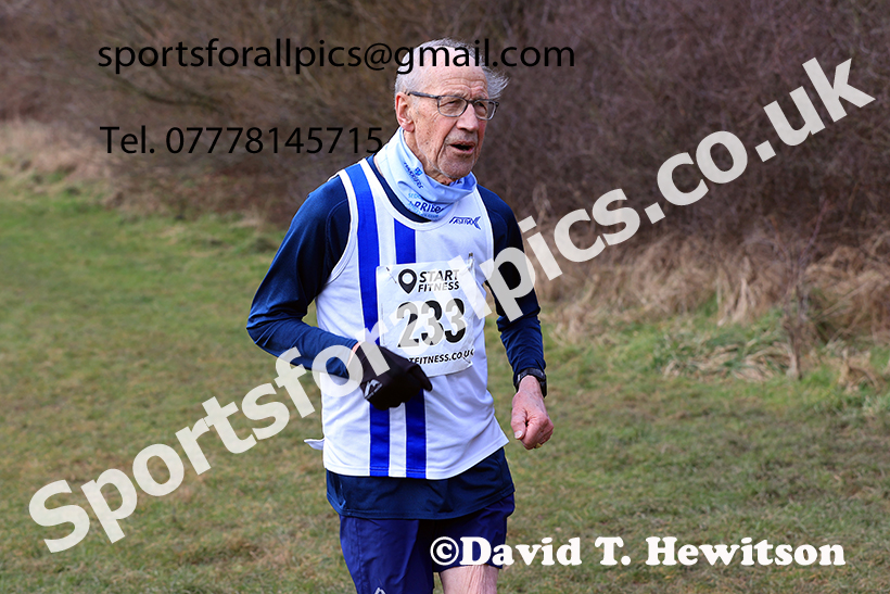 Womens 35s and over and Mens 65 and Over, 2025 NEMAA Cross Country Champs., Acklam, Middlesbrough. Photo: David T. Hewitson/Sports for All Pics